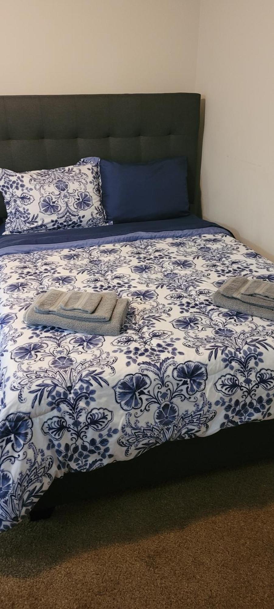 Central Pointe Pad リバーデイル 部屋 写真